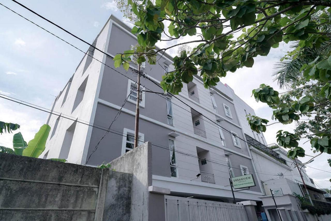 Urbanview Hotel Bari Syariah Palembang By Reddoorz Exteriér fotografie